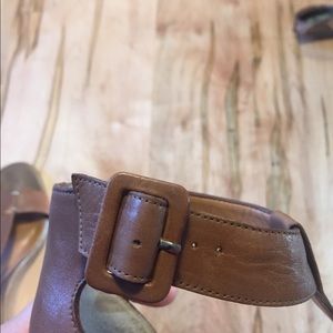 Women’s tan leather Caslon wedges